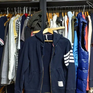 톰브라운 후드집업 4