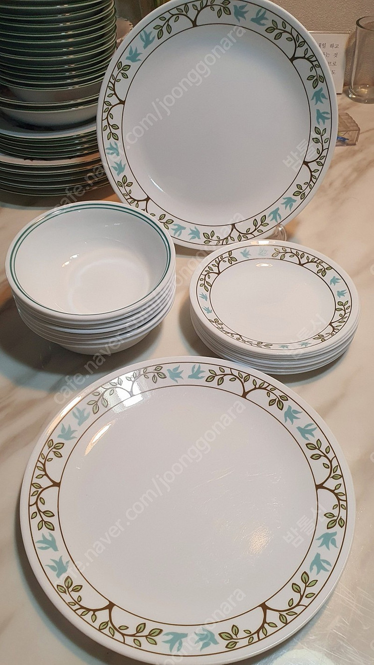 빈티지 코렐 트리버드 대접시와 소접시 개당값 이미지