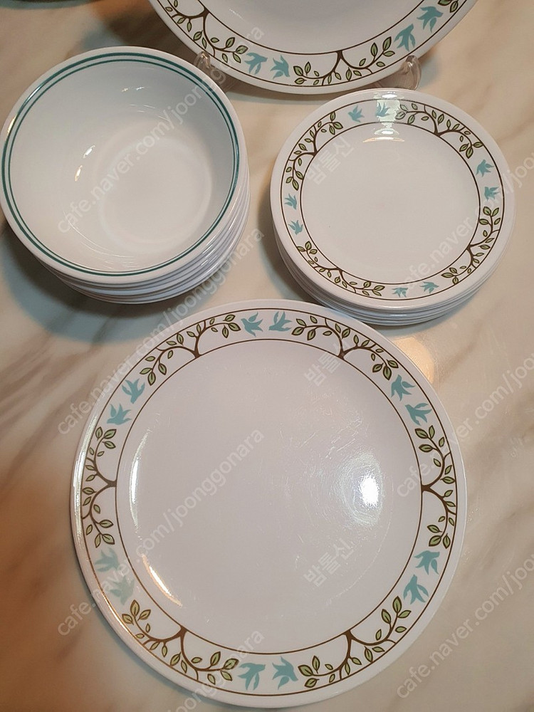 빈티지 코렐 트리버드 대접시와 소접시 개당값 이미지