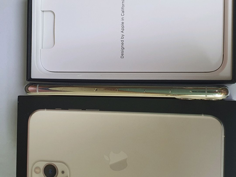 <무음>아이폰11프로 64기가 실버 해외판 배터리80%--10