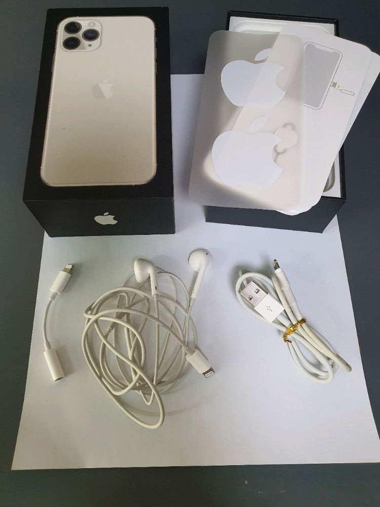 <무음>아이폰11프로 64기가 실버 해외판 배터리80%--8