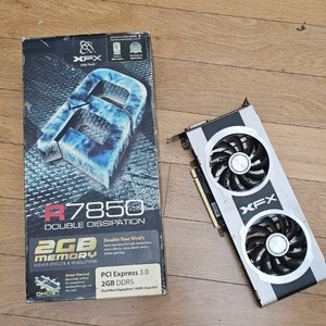 XFX 라데온 HD 7850 2GB 그래픽 카드입니다