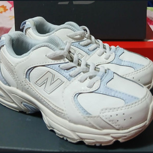 뉴발란스키즈530 175 화이트블루 운동화 거의새거