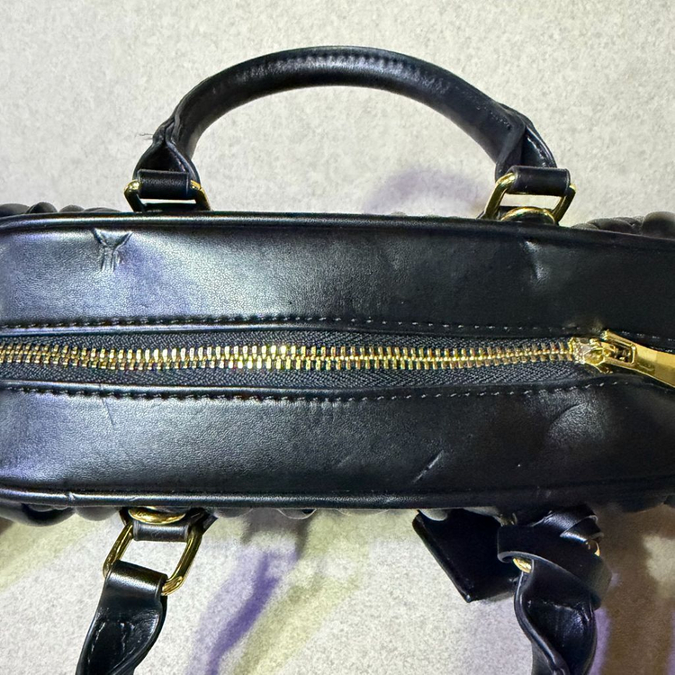 가품 가방 처분합니다--3