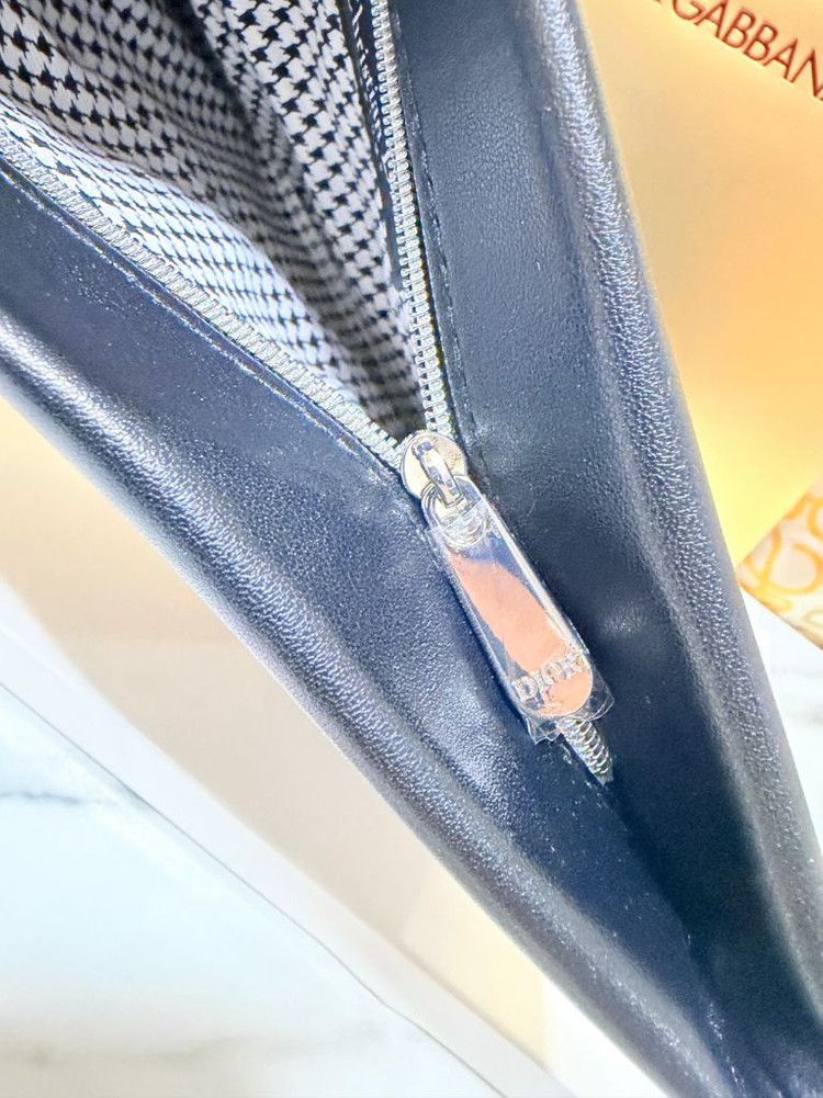 디올 뷰티 블랙 가죽 클러치 백(새상품)--2