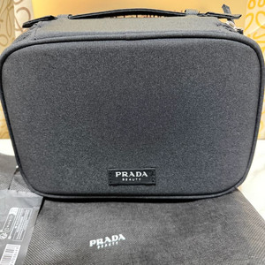 프라다 뷰티 손잡이 블랙 트래블 파우치(새상품)