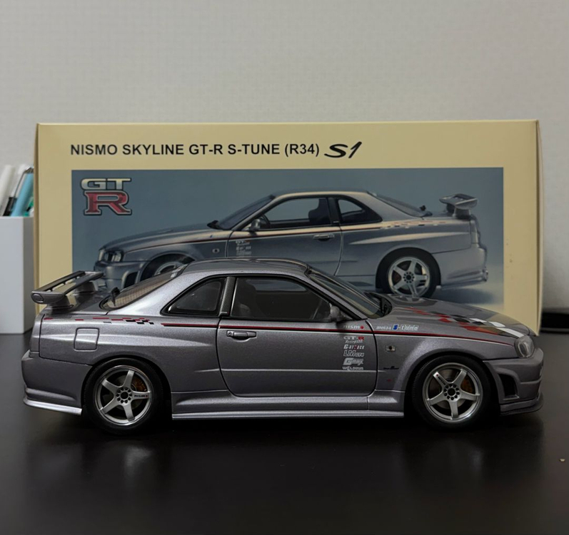 1:18 오토아트 밀레니엄 닛산 스카이라인 R34 GT-R 니스모 S-TUNE 다이캐스트 이미지