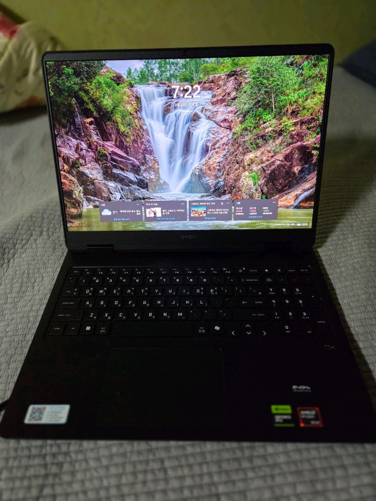 산지2주도 안된 ssss급 노트북 240만원 ->185만원 Hp omen 2025 rtx5070라이젠9 cpu32g 이미지