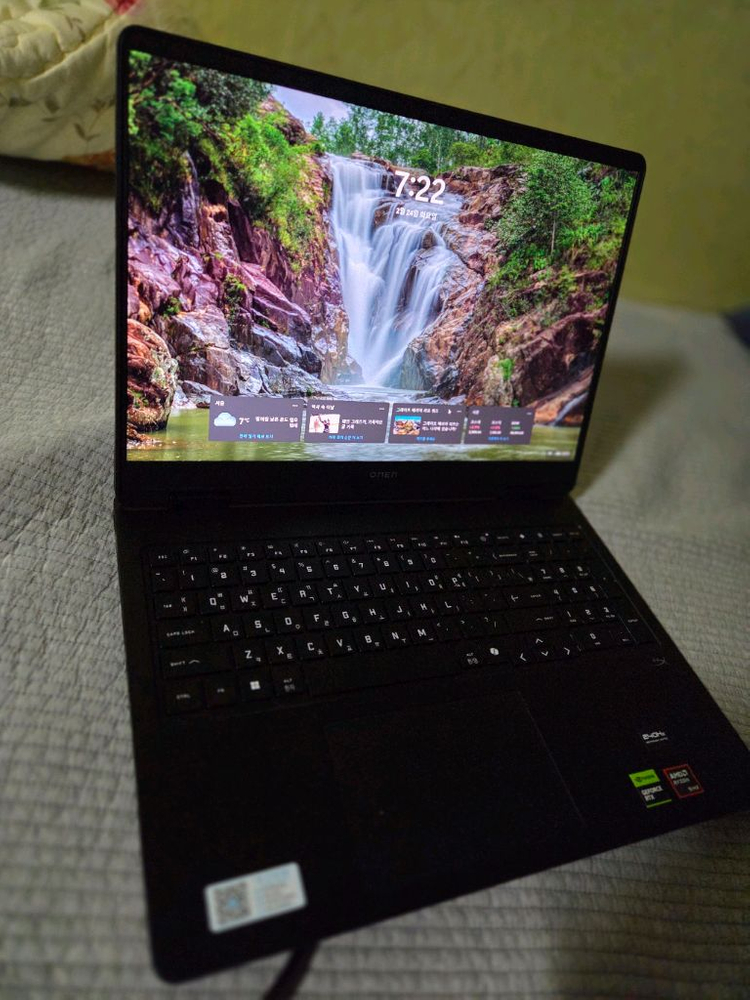 산지2주도 안된 ssss급 노트북 240만원 ->185만원 Hp omen 2025 rtx5070라이젠9 cpu32g 이미지