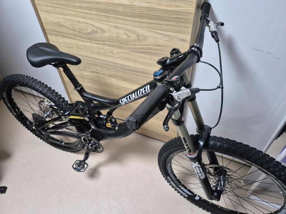 스페셜라이즈드 Demo 8 다운힐 자전거--5