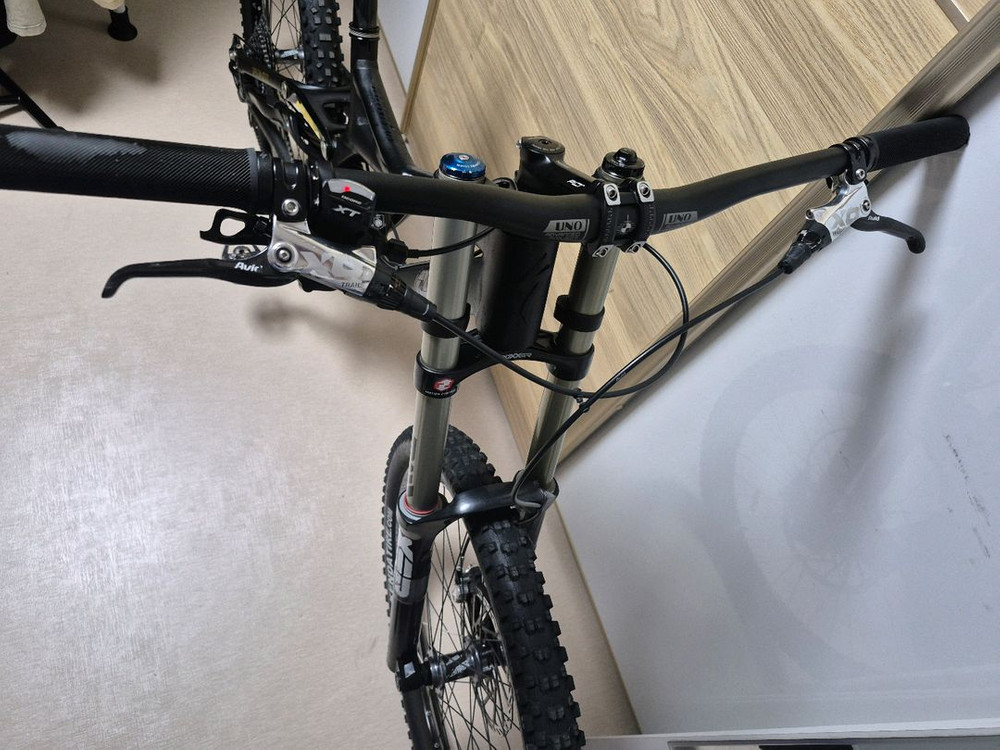 스페셜라이즈드 Demo 8 다운힐 자전거--6