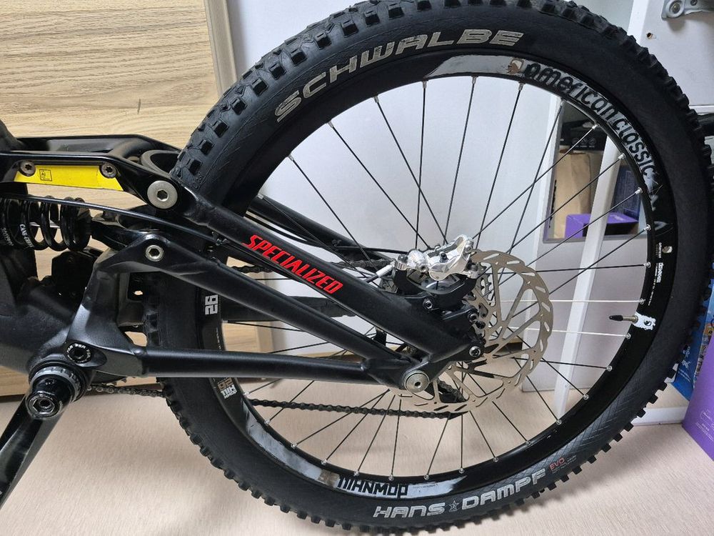 스페셜라이즈드 Demo 8 다운힐 자전거--9