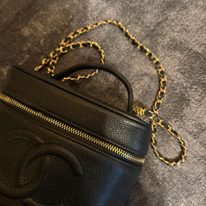 샤넬 베니티백 이미지