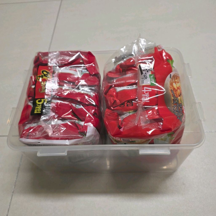 사각밀폐용기 30개 나눔합니다--6