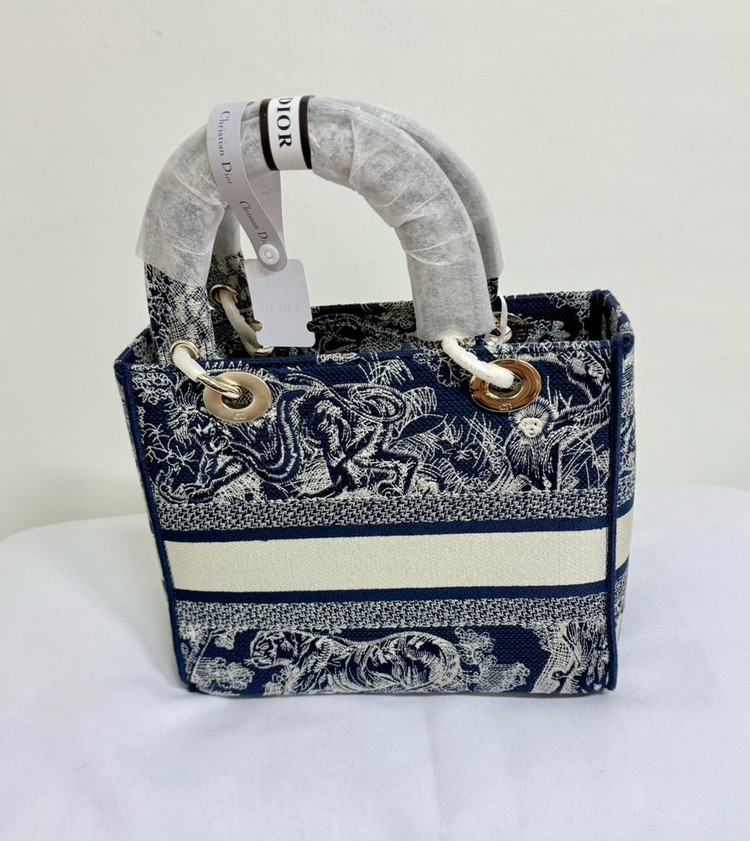 풀박스 새상품> 레이디 호랑이 미듐--3