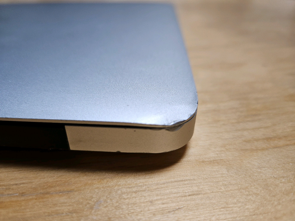 애플 맥북 에어 13인치 A1466 판매합니다.--10