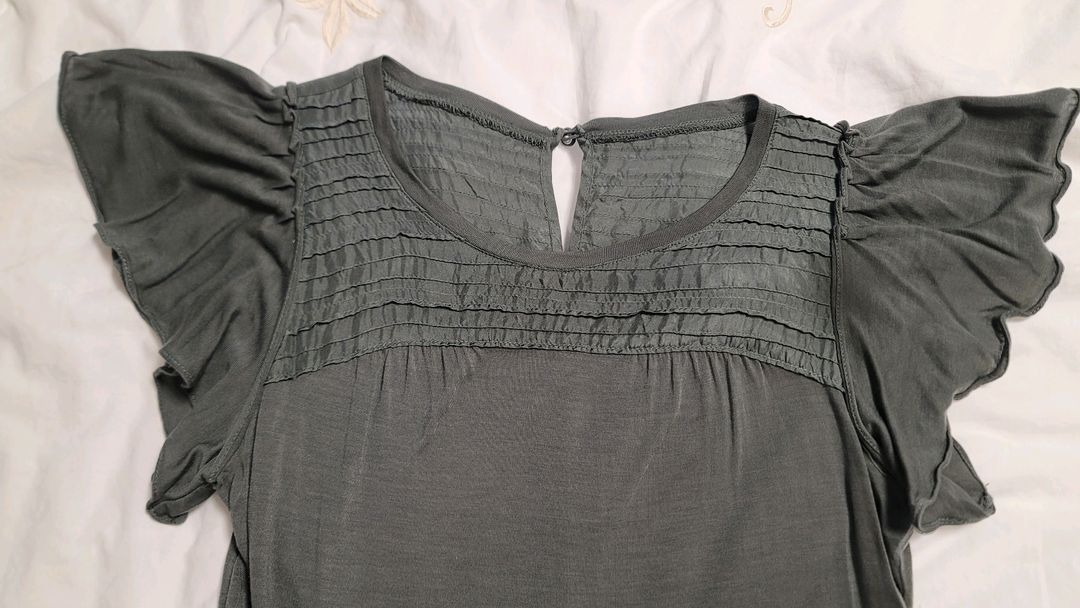 나인식스뉴욕 프릴 반팔 블라우스 (사이즈55)--2