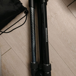 맨프로토 삼각대. (MKELMII4BK-BH)