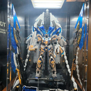 유니콘 퍼펙티빌리티 페넥스 네러티브 PG 가조립 건담