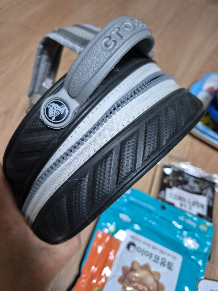 크록스 샤크 아동 가방--5