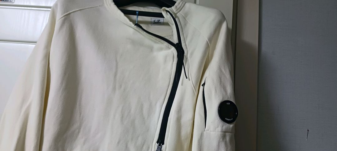 C P 컴퍼니렌즈 맨투맨--1