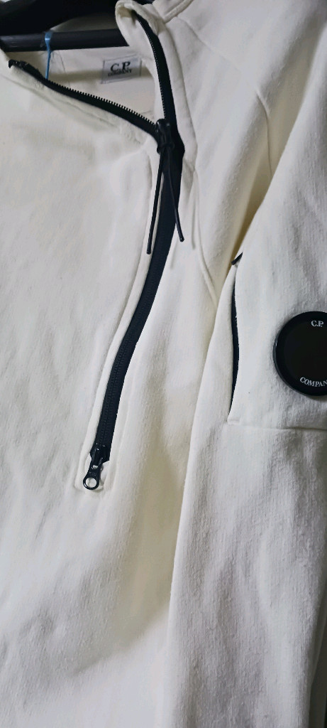 C P 컴퍼니렌즈 맨투맨--3