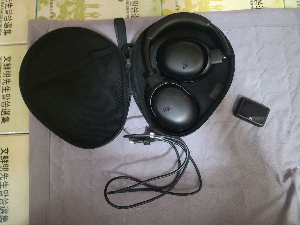 JBL TOUR ONE M3 무선 헤드폰--2