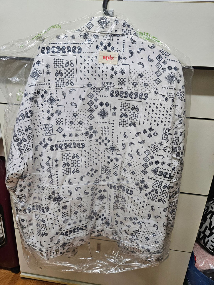 에이플리즈 페이즐무늬 솜자켓 프리사이즈 이미지