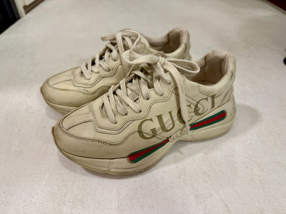 구찌 라이톤 여성 235--1