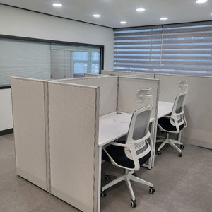 파티션 책상 의자 서랍 회의용테이블 회의용의자 포밍탁자 원형테이블 책장 수납장