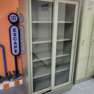 철재유리진열장 철제캐비넷 철재옷장 철재사물함 철제보관함 파티션 책상 의자 원탁 원형테이블 회의용테이블 회의용의자