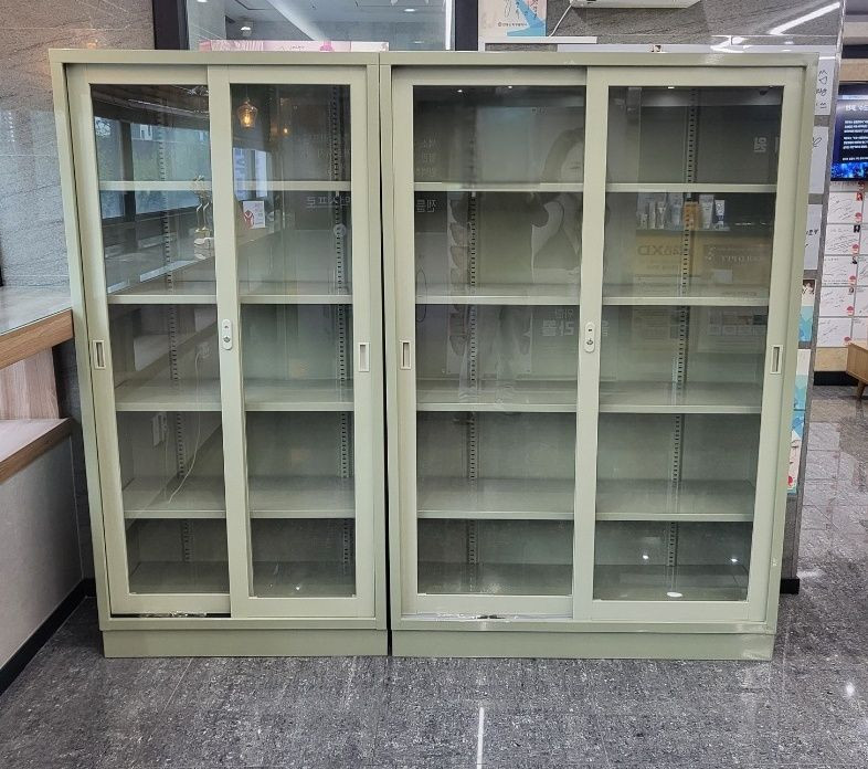 철재유리진열장 철제캐비넷 철재옷장 철재사물함 철제보관함 파티션 책상 의자 원탁 원형테이블 회의용테이블 회의용의자--1