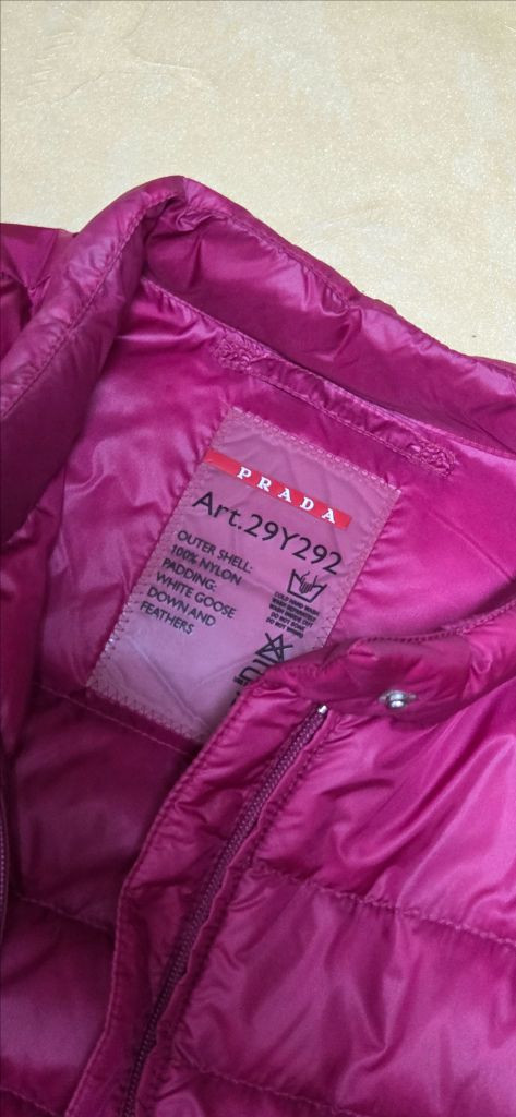 PRADA 프라다 핑크 여성 삼각로고 패딩 44--1