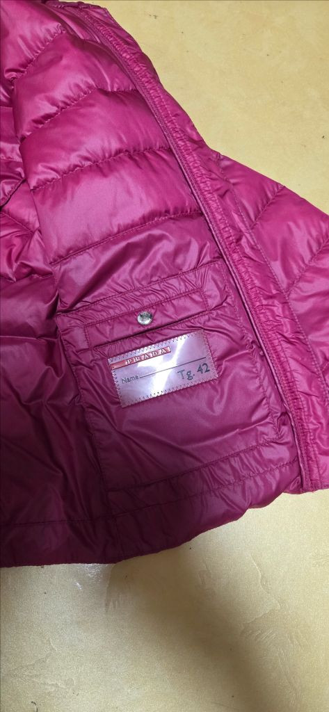 PRADA 프라다 핑크 여성 삼각로고 패딩 44--3