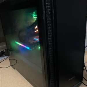 [초특가]3080Ti 게이밍 본체, 레이저 헌츠맨 V2 키보드, 이동식 책상, 레노버 무선 이어폰 세트로 판매