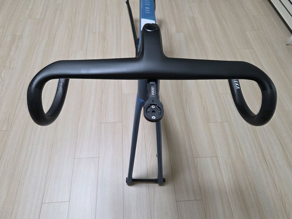 포커스 이자르코맥스 2023년식 프레임 54사이즈 이미지