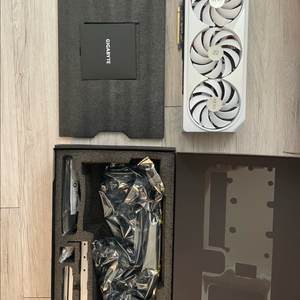 RTX4080 SUPER 그래픽카드