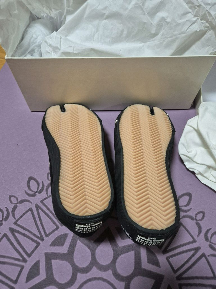 (새상품) 메종 마르지엘라 타비 블랙 220-225 이미지