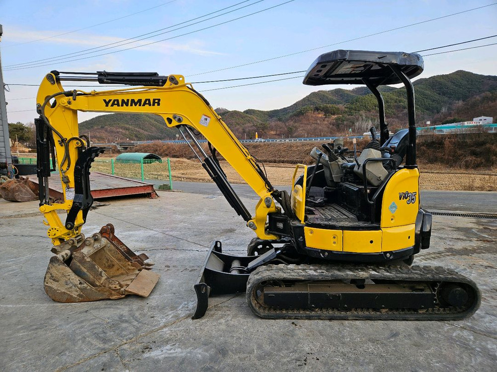중고 굴삭기 미니 VIO35 집게장착 15년식 경정비완료 이미지