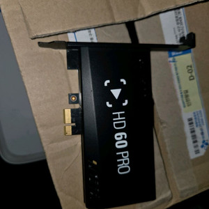 엘가토 HD60 PRO 캡처보드 팝니다.
