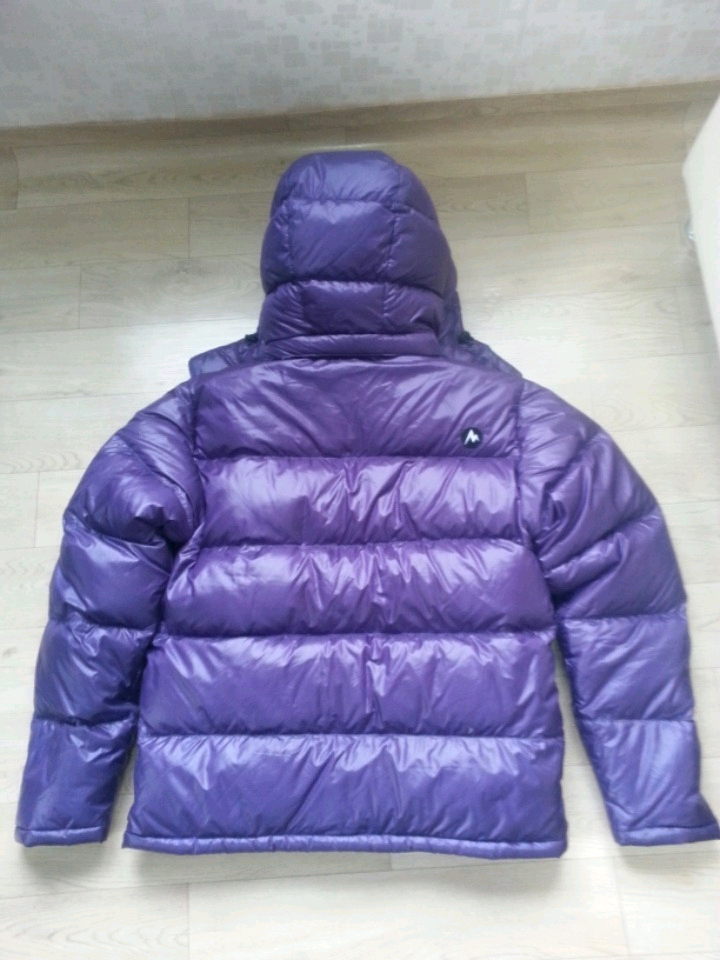 마모트 스톡콜럼 후디드 구스자켓--2