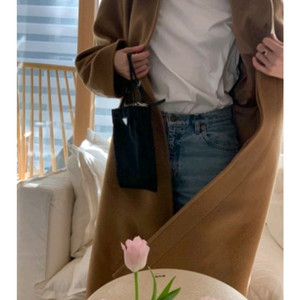 모네마켓 리본빛 카멜코트 이미지