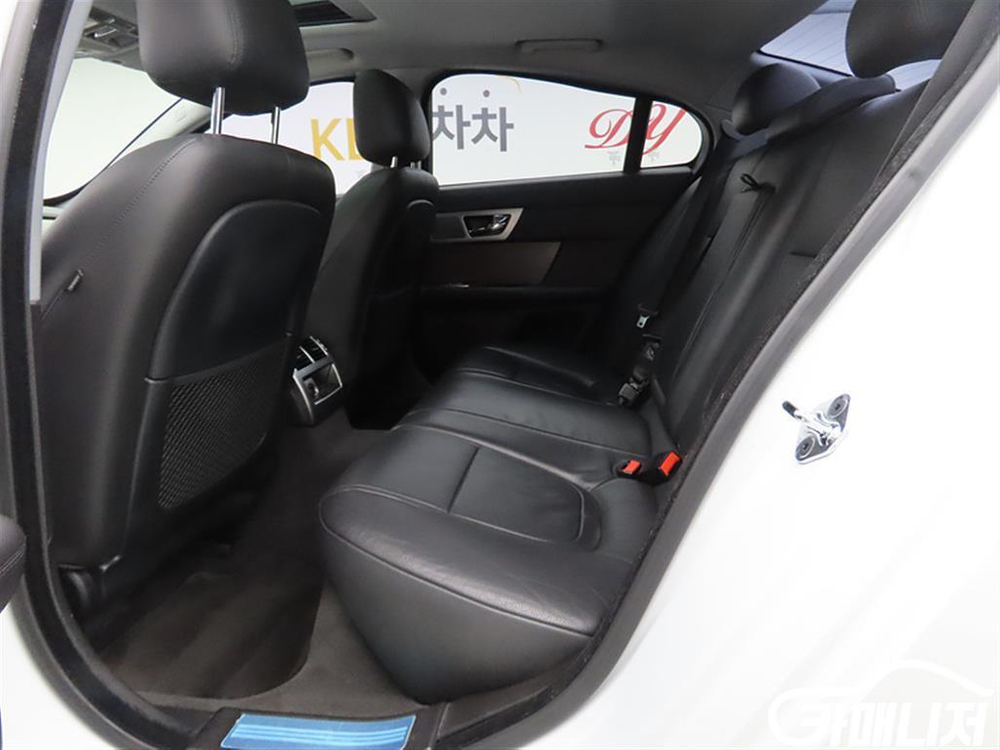 [재규어]뉴XF 2.0 럭셔리 #2026년특가--5