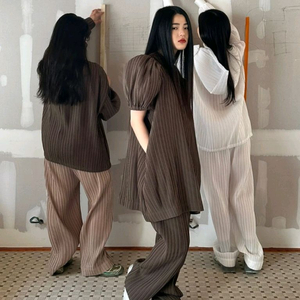 (새제품) 띠서울 킴스어패럴 플리츠 퍼프 롱 블라우스 + 일자팬츠 - 카키(오리지널)