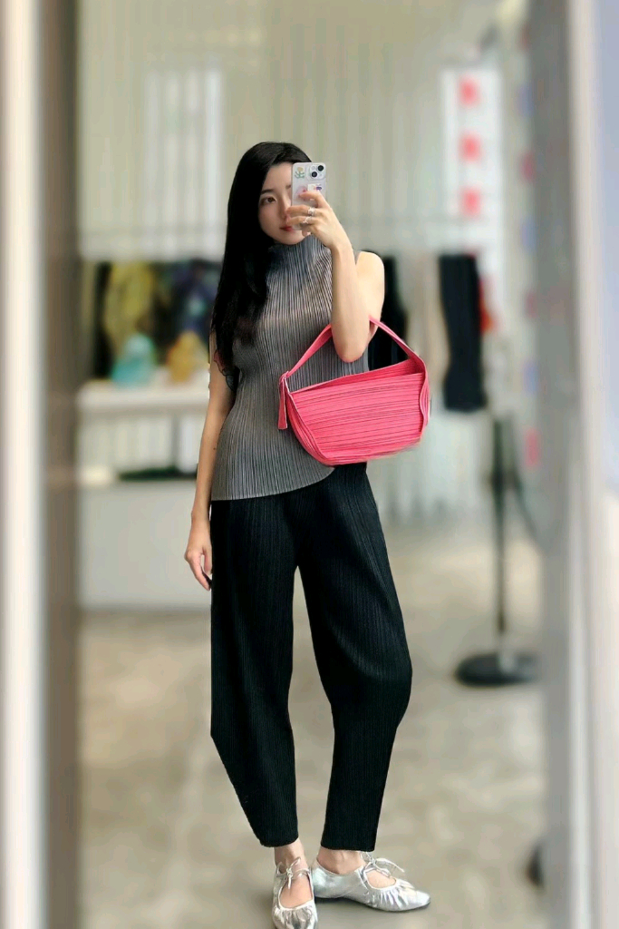 플리츠플리즈 하프문백--2