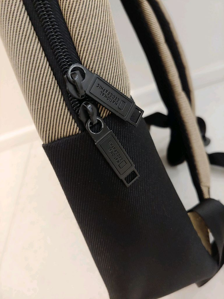 내셔널지오그래픽 백팩--6