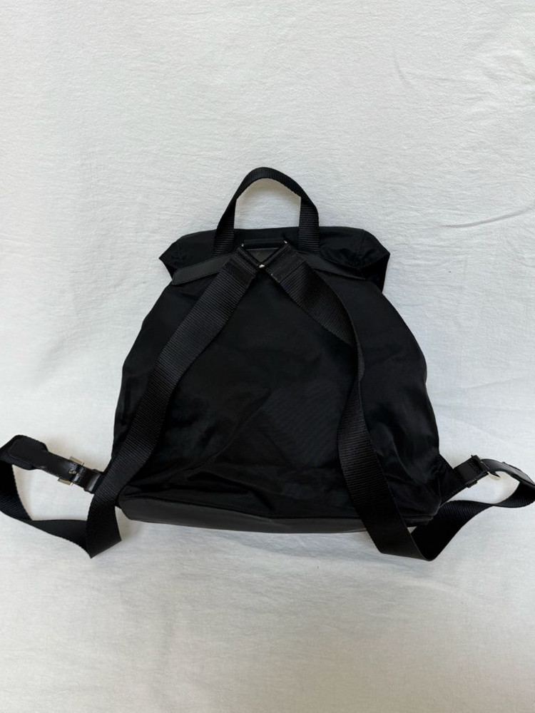 정품 프라다 포코노 나일론 투포켓 백팩 블랙 미디움--7