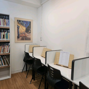 가꿈 와이드책상(50*70)세트 8개 +리바트 책장