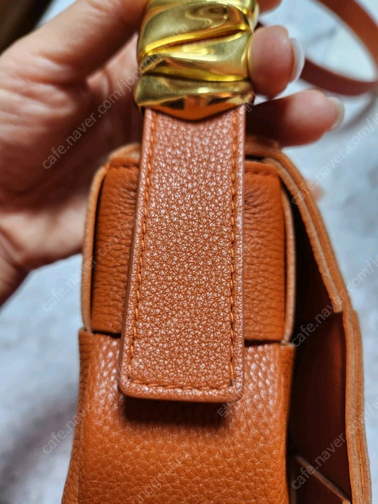 정품/보테가베네타 카세트백--8