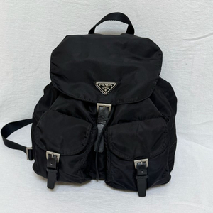 정품 프라다 포코노 나일론 미디움 백팩 블랙